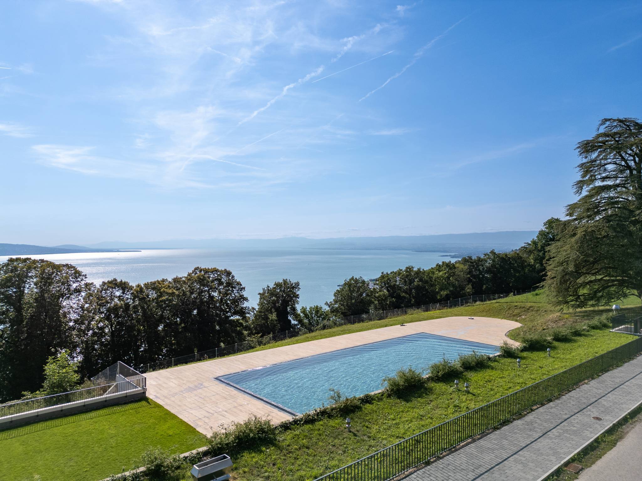 Superbe 4.5 pièces spacieux et contemporain avec terrasse et jardin