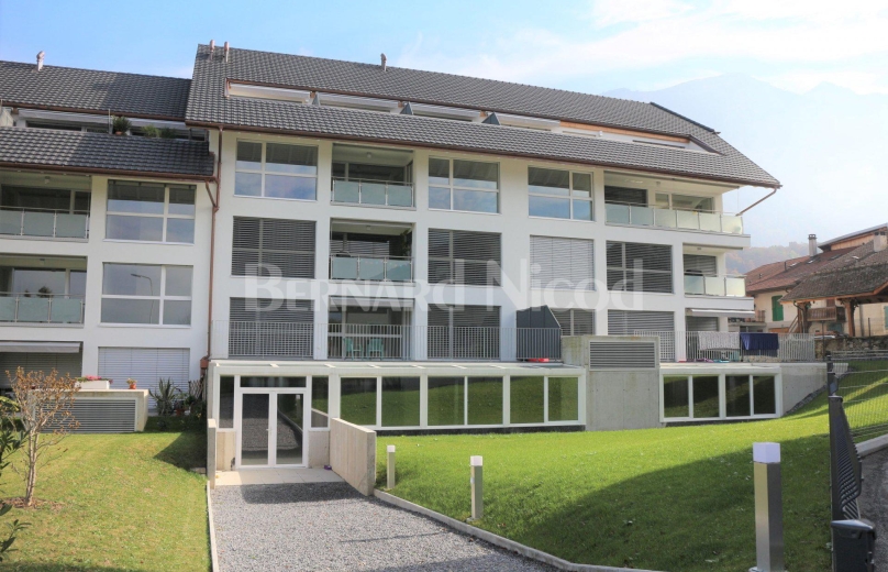 Belle surface d'activité d'env. 330 m2