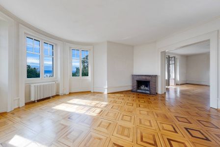 Appartement d’exception de 5.5 pièces avec 2 balcons au dernier étage, à deux pas d’Ouchy.