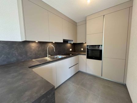 Généreux appartement de 3.5 pièces rénové au coeur de Gland