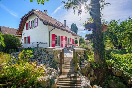 Charmante villa vaudoise avec grand jardin arboré à Féchy