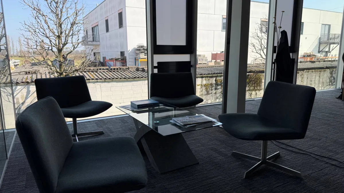 Beaux bureaux divisibles  idéalement situés