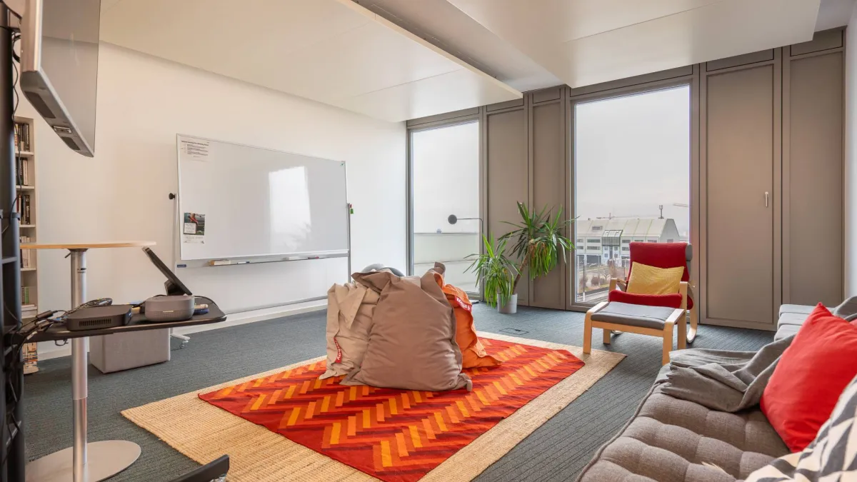 Vos bureaux au dernier étage dans le dynamique quartier de Malley