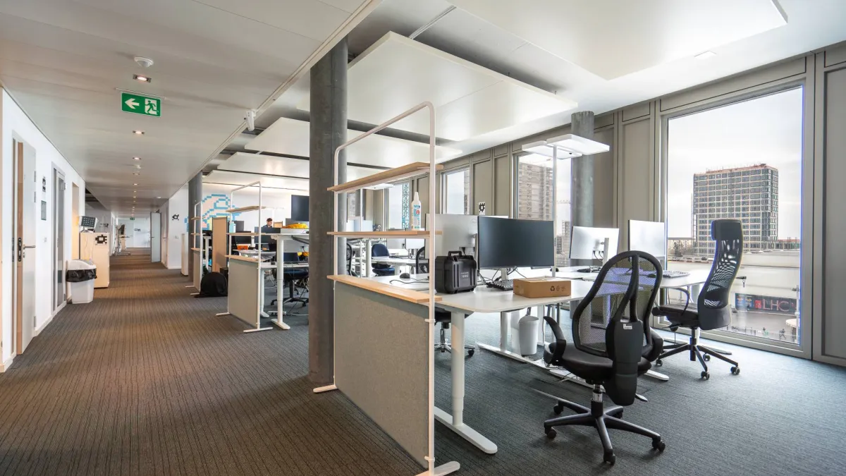 Vos bureaux au dernier étage dans le dynamique quartier de Malley
