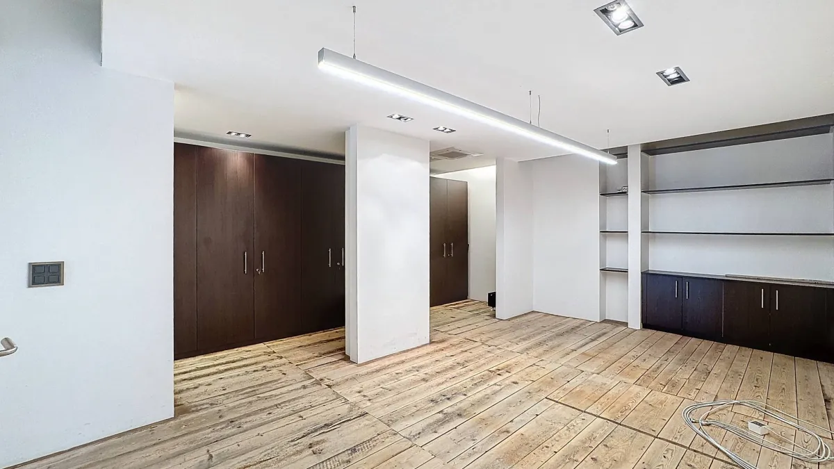 Loft contemporain de 300 m² avec jardin privé au centre de Montreux