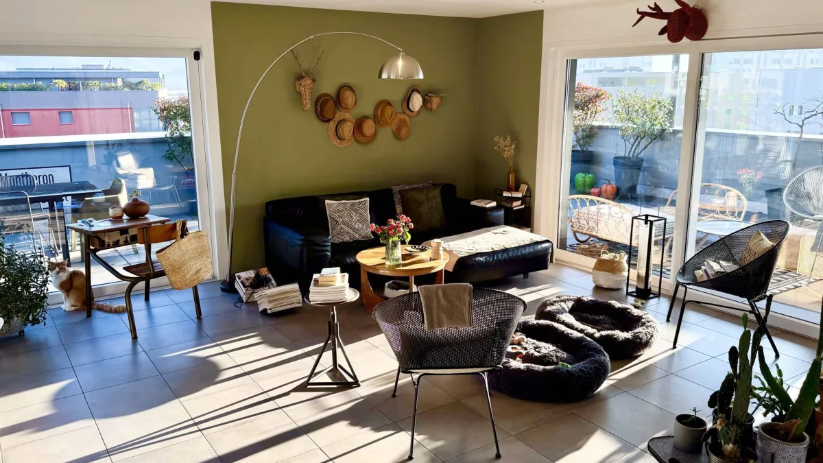 Attique 5.5 pièces - terrasse panoramique de 106 m2