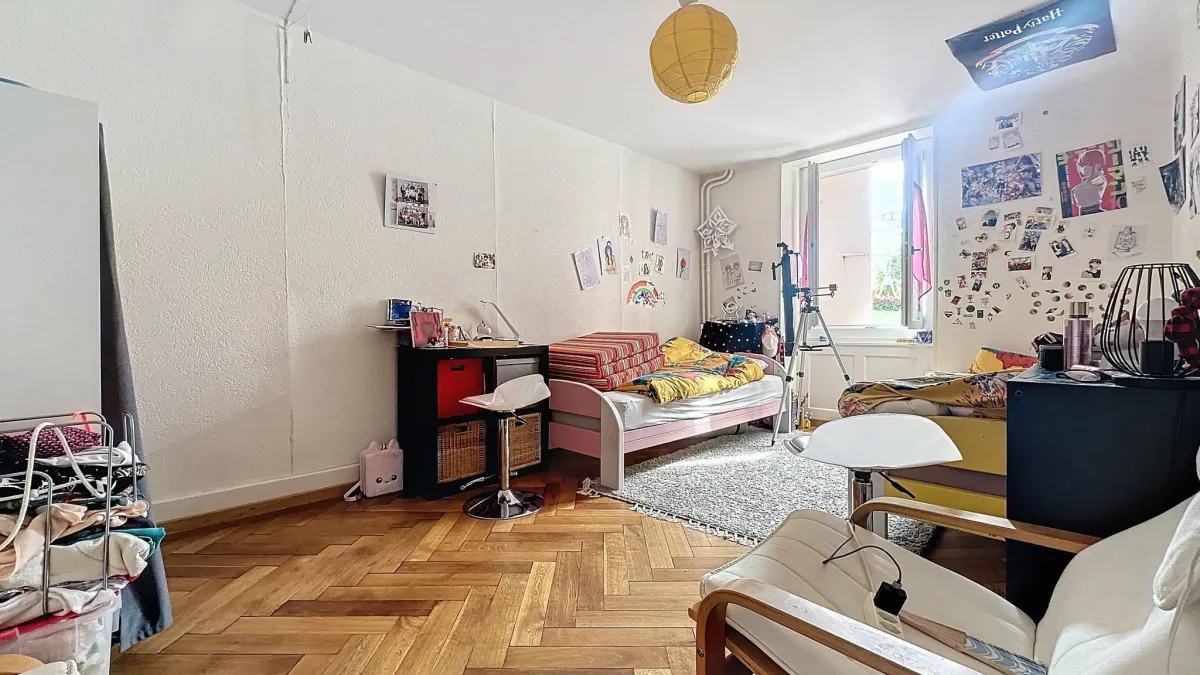 Immeuble idéal pour investisseur ou pour une grande famille