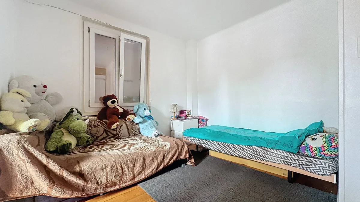 Immeuble idéal pour investisseur ou pour une grande famille