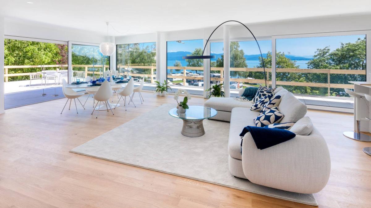 Luxueux 4.5 pièces traversant avec balcon couvert de 76m2 et vue lac