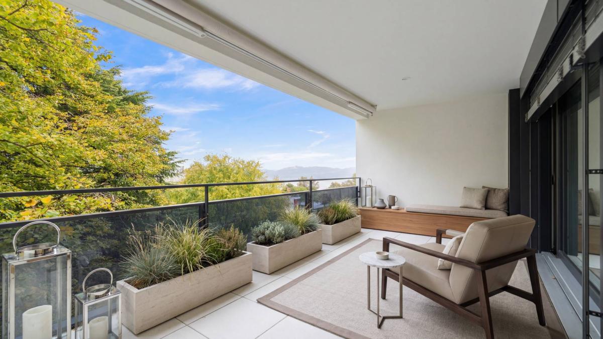 Appartement de 3,5 pièces exposé au soleil levant sur le lac !