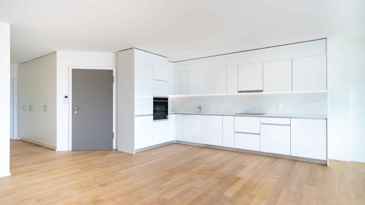 UNIQUE! Attique de 5.5 pièces de 180m2 bénéficiant d'un rooftop terrasse de 168m2 avec vue panoramique sur le lac et les Alpes