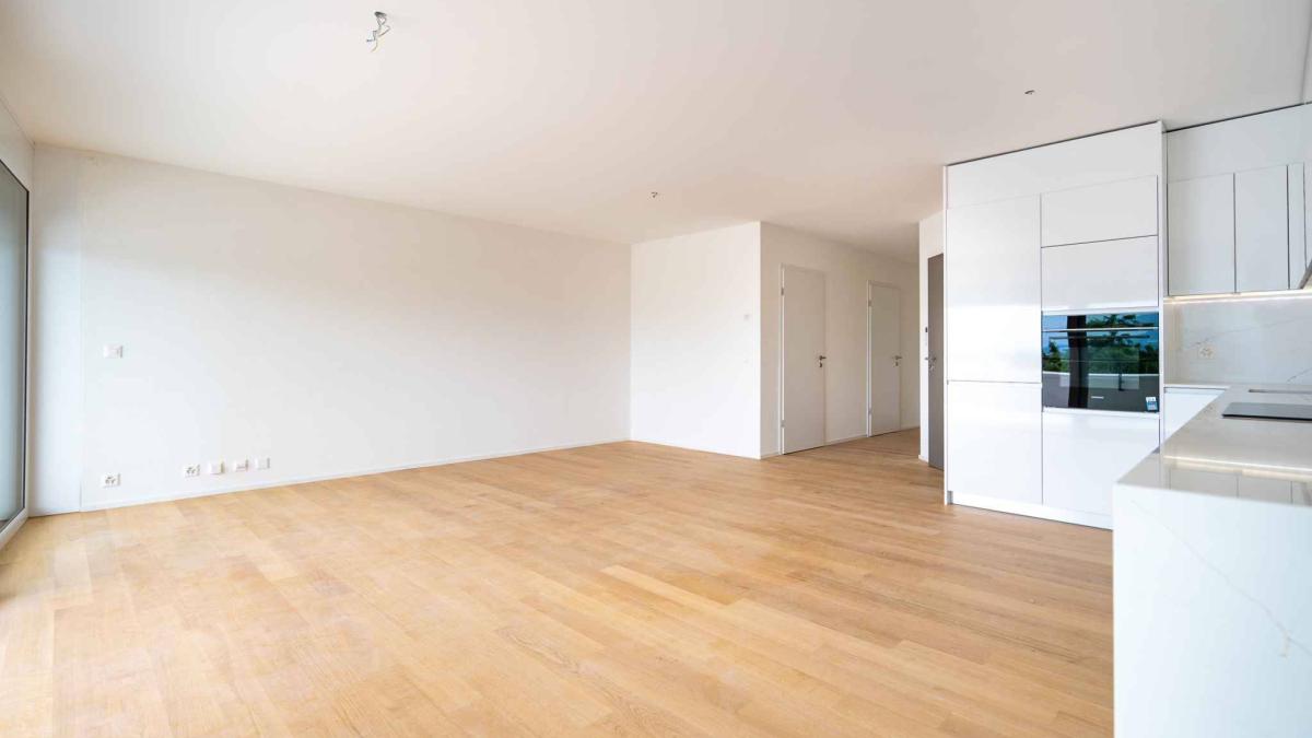 UNIQUE! Attique de 5.5 pièces de 180m2 bénéficiant d'un rooftop terrasse de 168m2 avec vue panoramique sur le lac et les Alpes