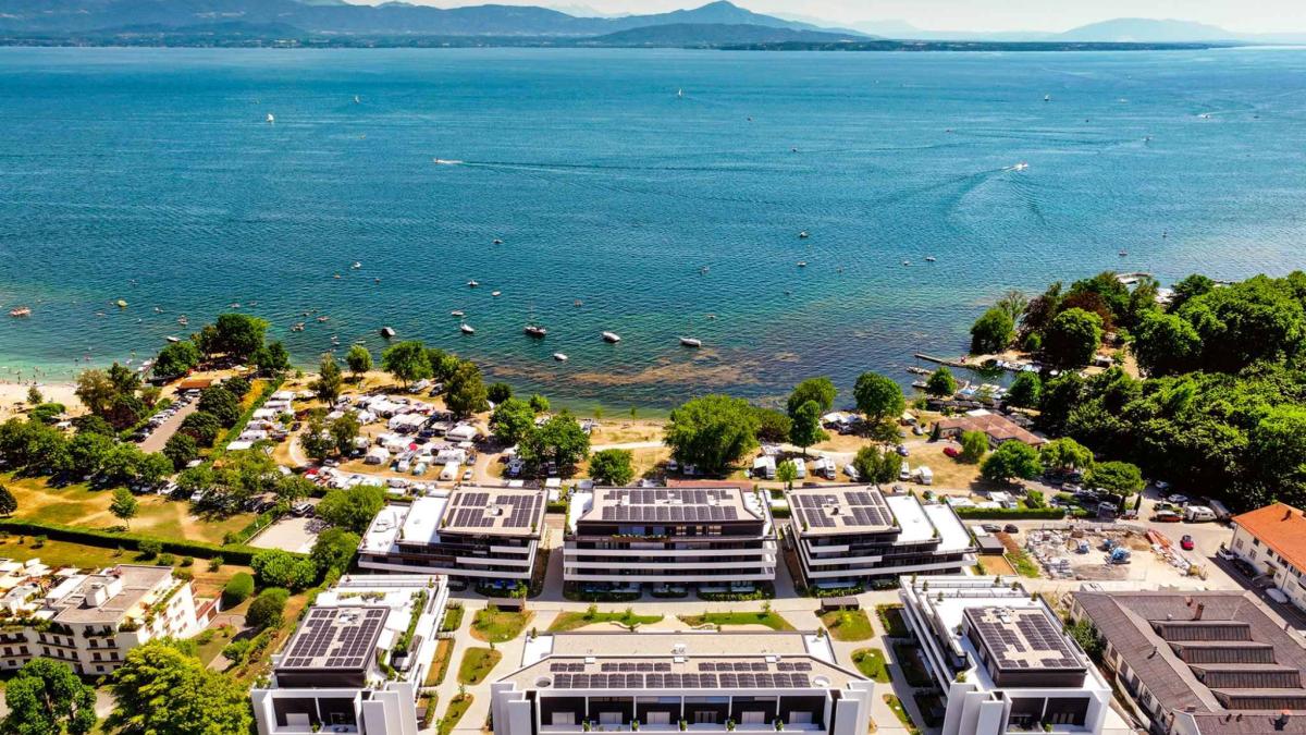 Luxueux 4.5 pièces traversant avec balcon couvert de 76m2 et vue lac