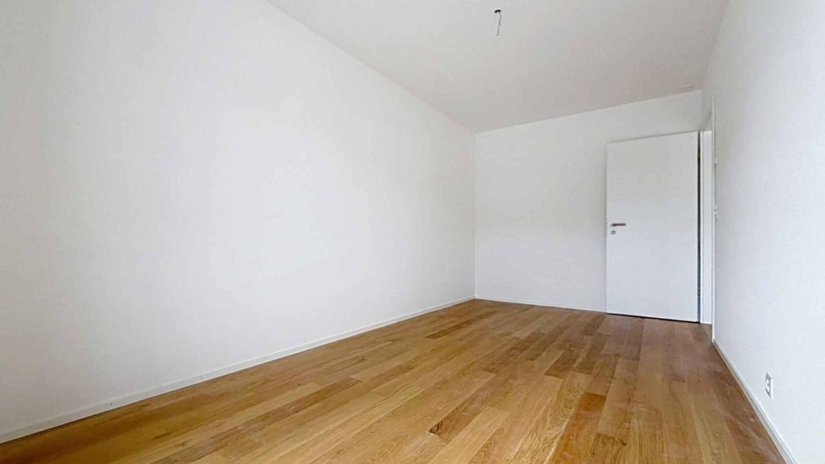 Luxueux 4.5 pièces traversant avec balcon couvert de 76m2 et vue lac