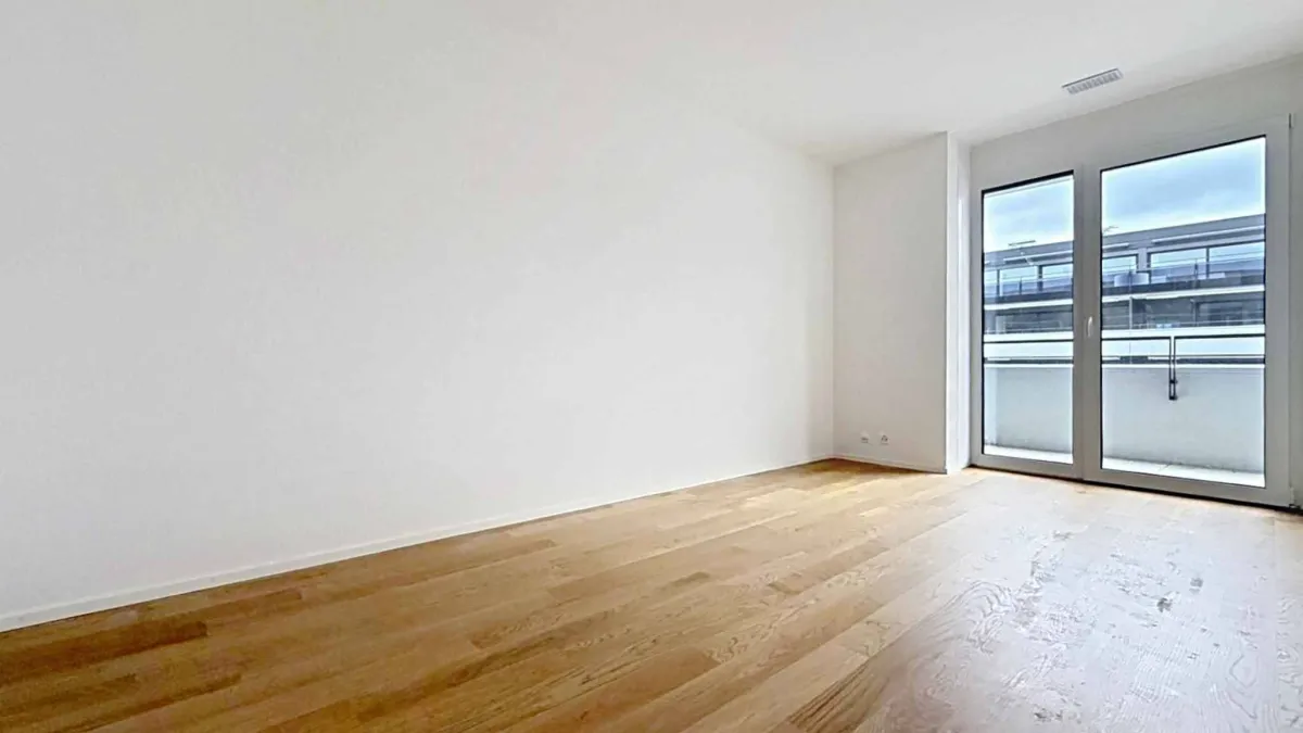 Luxueux 4.5 pièces traversant avec balcon couvert de 76m2 et vue lac