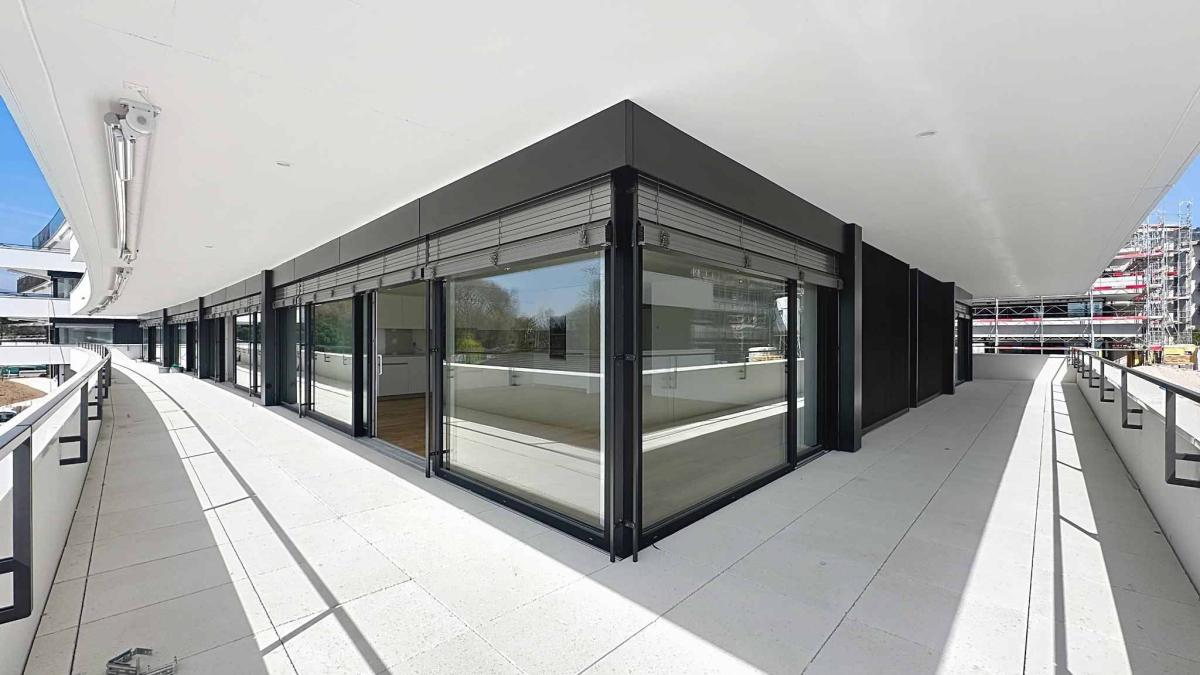 Luxueux 4.5 pièces traversant avec balcon couvert de 76m2