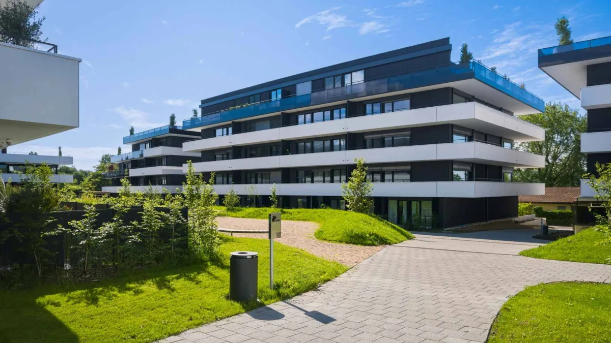 Luxueux 4.5 pièces traversant avec balcon couvert de 76m2