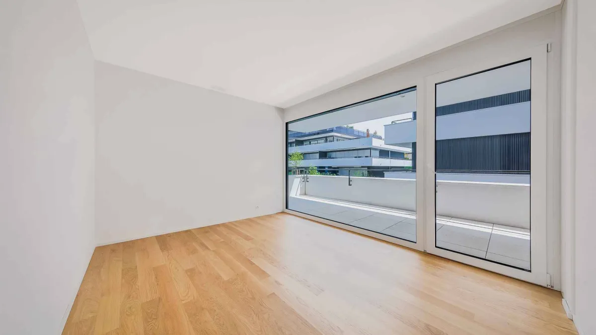 Luxueux 4.5 pièces traversant avec balcon couvert de 76m2