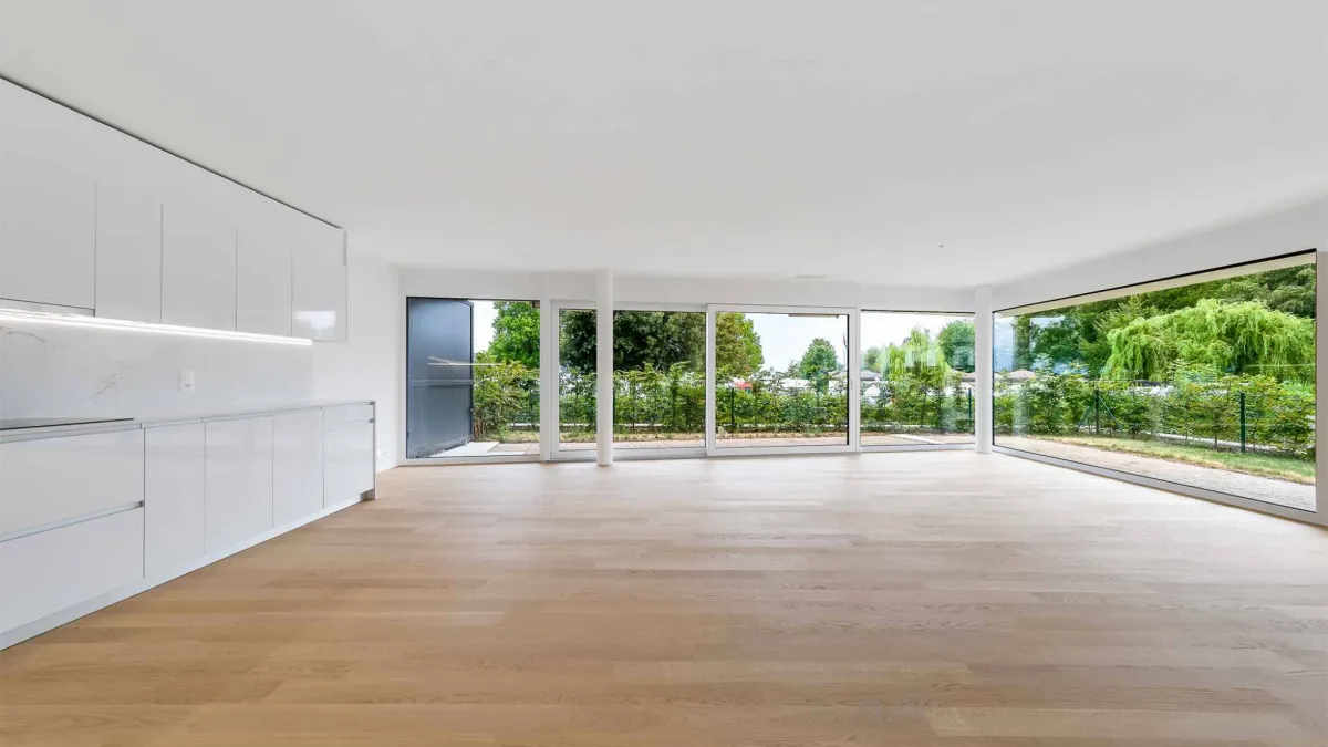 Appartement neuf de 5.5 pièces avec terrasse couverte et jardin