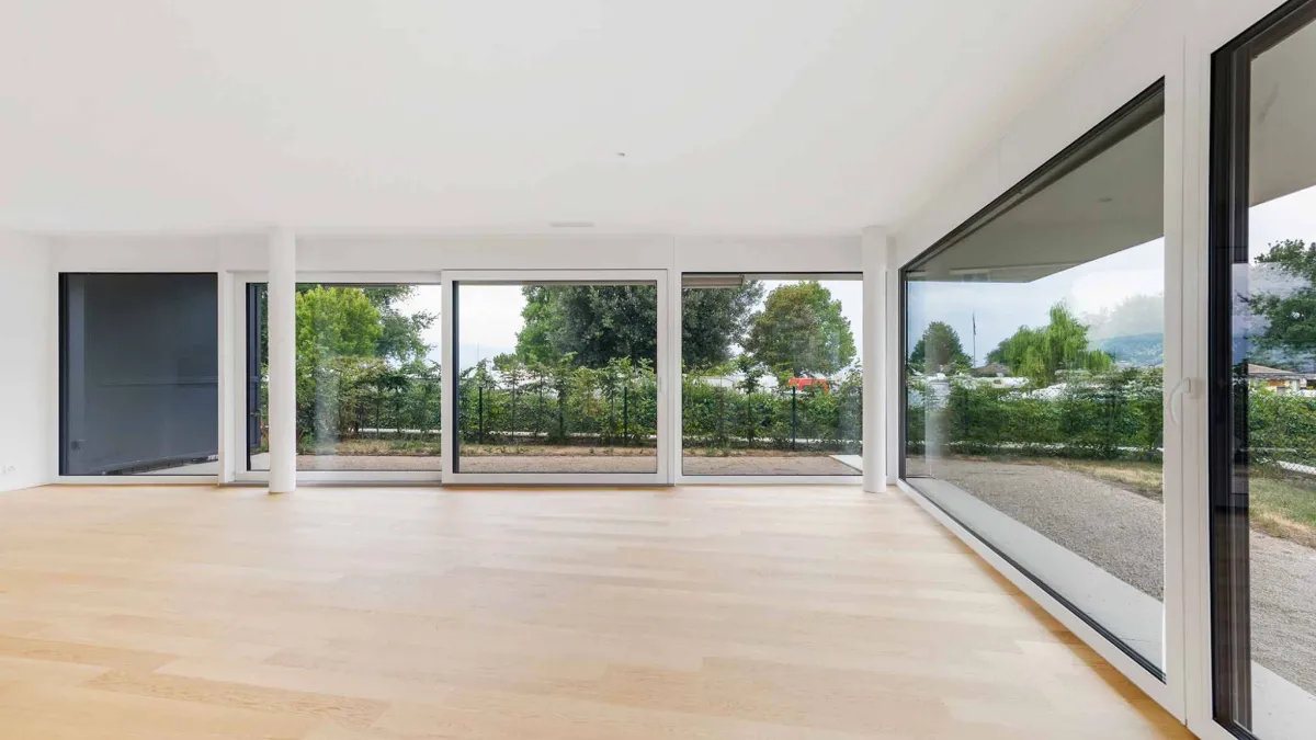 Appartement neuf de 5.5 pièces avec terrasse couverte et jardin