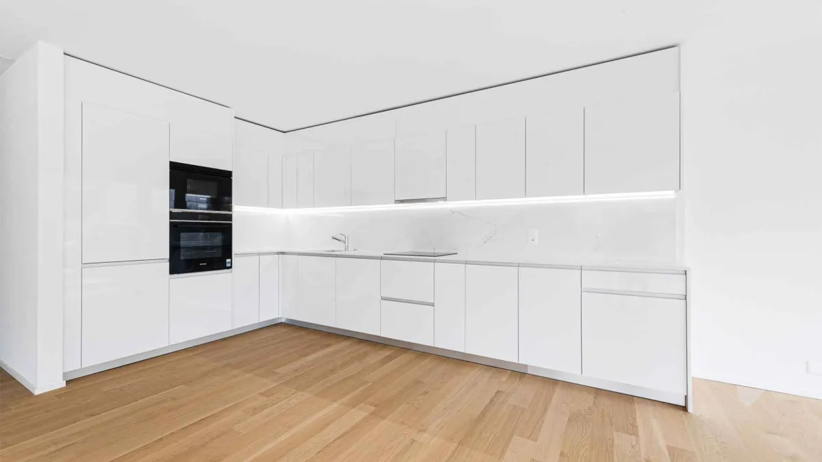 Appartement neuf de 5.5 pièces avec terrasse couverte et jardin