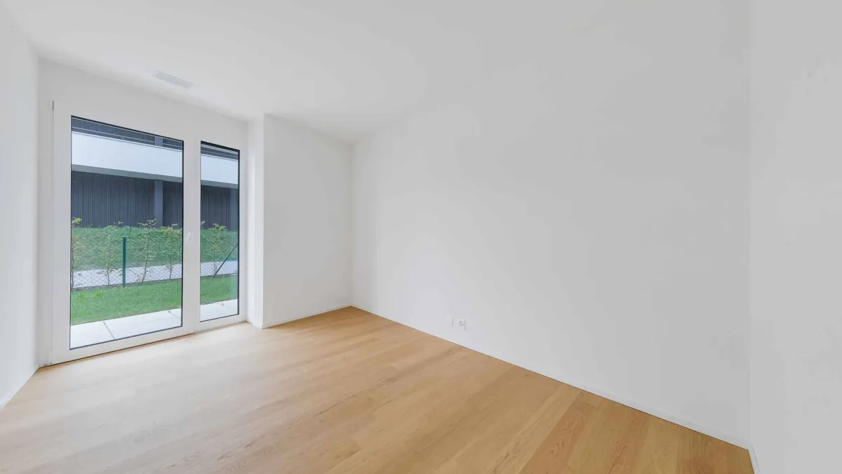 Appartement neuf de 5.5 pièces avec terrasse couverte et jardin