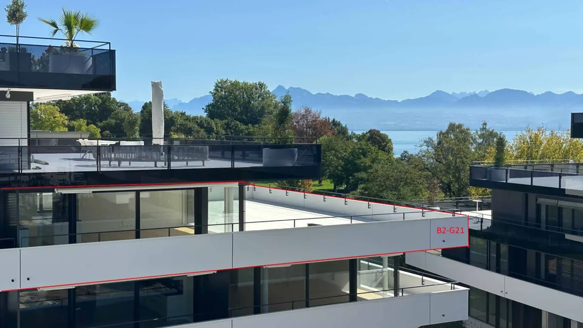 Luxueux 4.5 pièces d'angle de 168m2 avec terrasse de 117m2 au 2ème étage