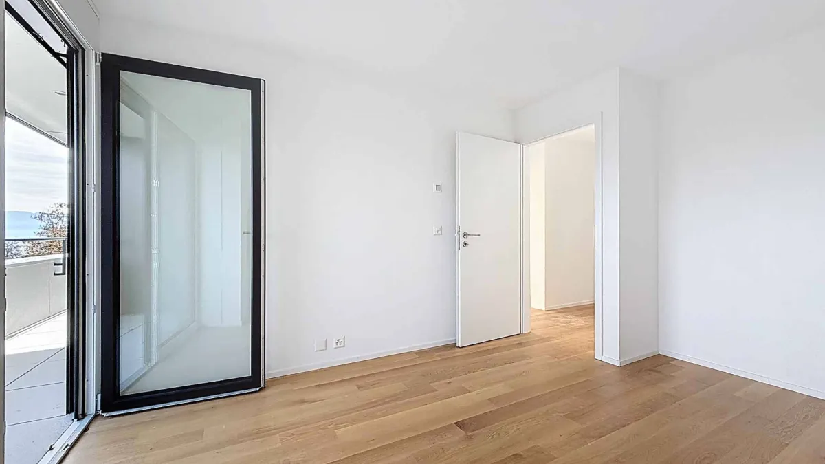 Luxueux 4.5 pièces d'angle de 168m2 avec terrasse de 117m2 au 2ème étage
