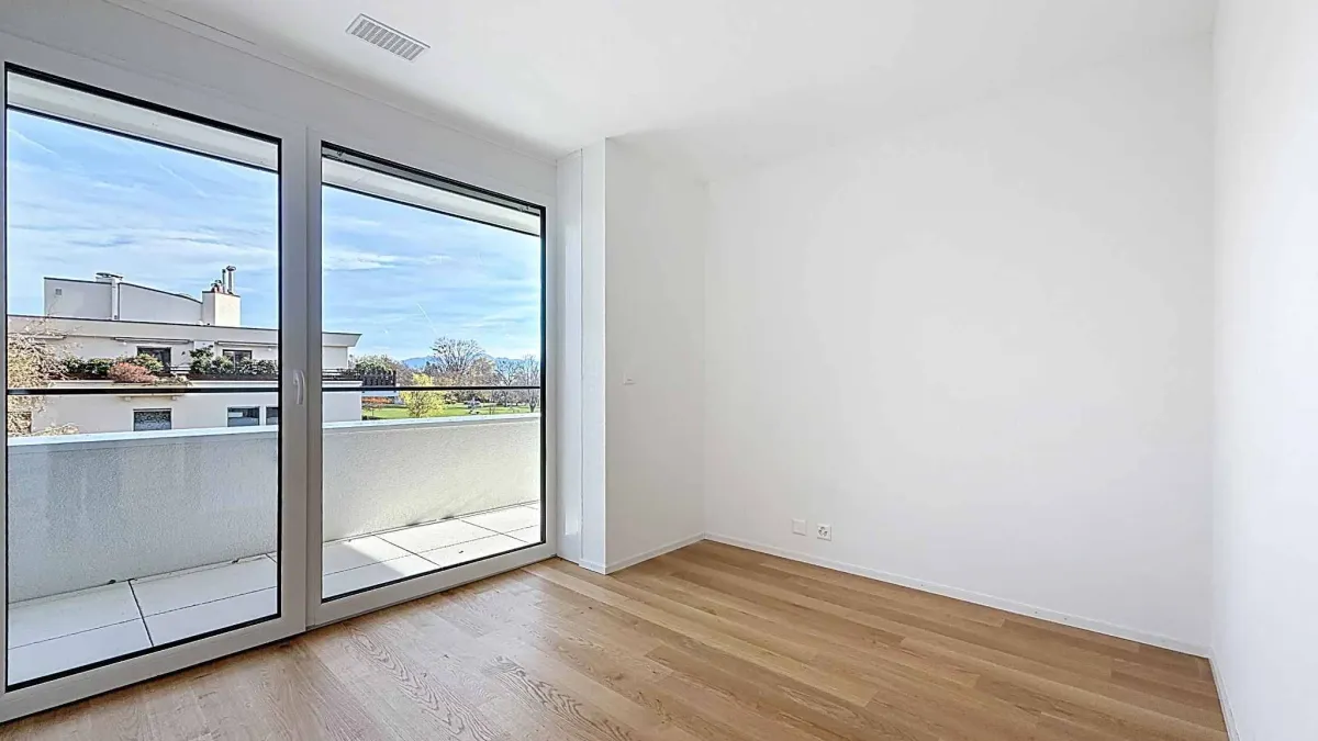 Luxueux 4.5 pièces d'angle de 168m2 avec terrasse de 117m2 au 2ème étage