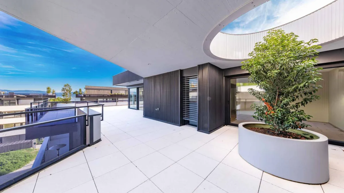 Attique neuf de 4.5 pièces avec rooftop terrasse