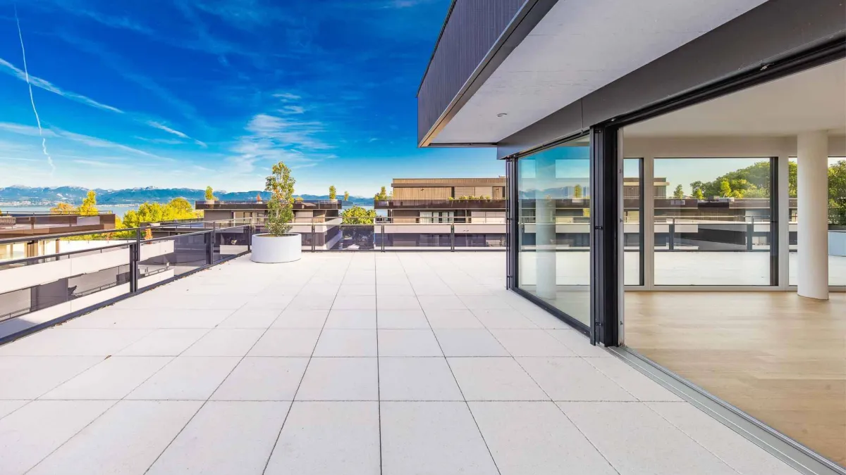 Attique neuf de 4.5 pièces avec rooftop terrasse