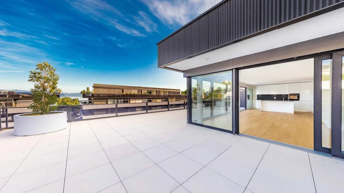 Attique neuf de 4.5 pièces avec rooftop terrasse