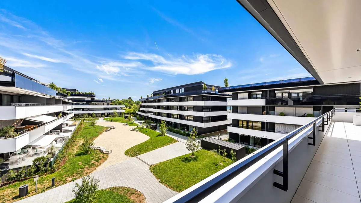 Luxueux 4.5 pièces au 2ème étage avec terrasse de 117m2, balcon de 47m2 et ascenseur privatif 