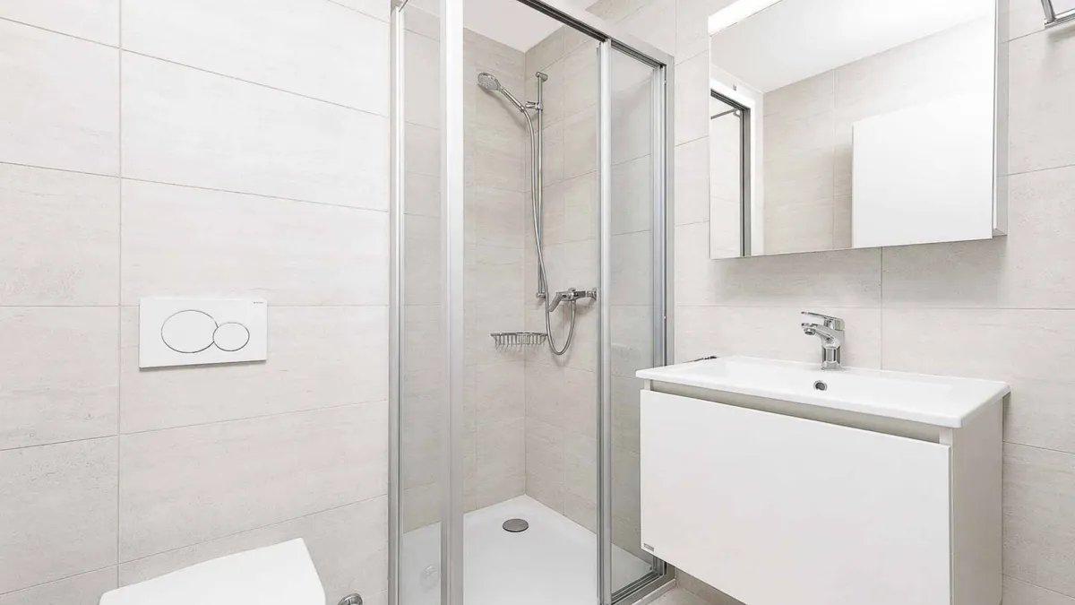 Luxueux 4.5 pièces au 2ème étage avec terrasse de 117m2, balcon de 47m2 et ascenseur privatif 