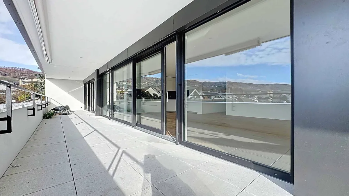 Appartement neuf de 4.5 pièces avec balcons couverts
