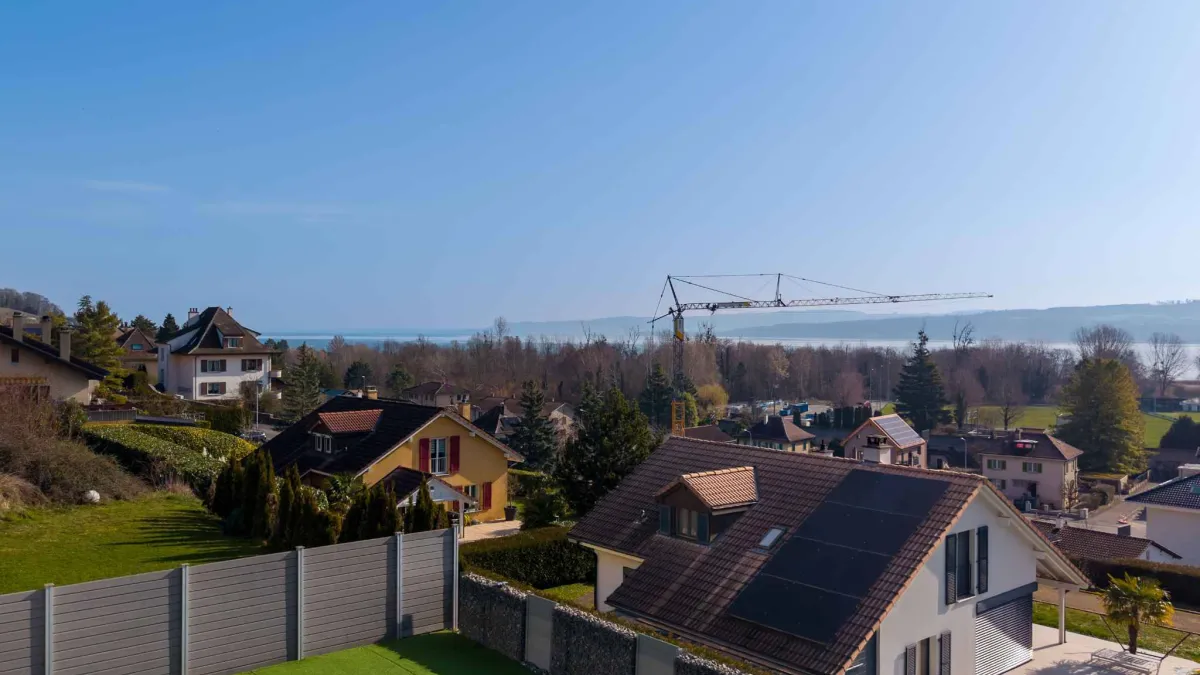 Duplex de 4.5 pièces avec sous-sol, jardin et vue sur le lac