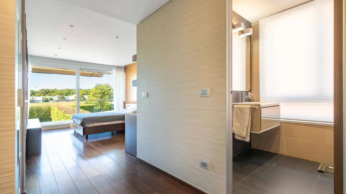 Somptueuse propriété avec piscine et vue panoramique sur le lac