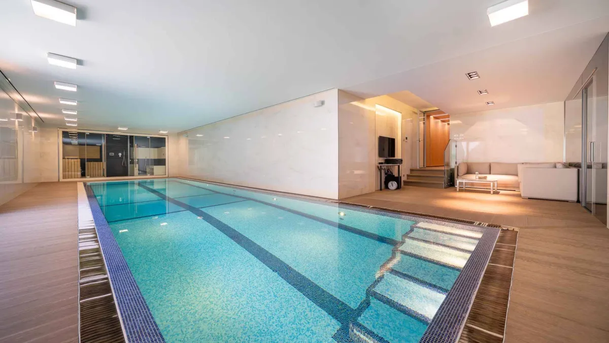 Somptueuse propriété avec piscine et vue panoramique sur le lac