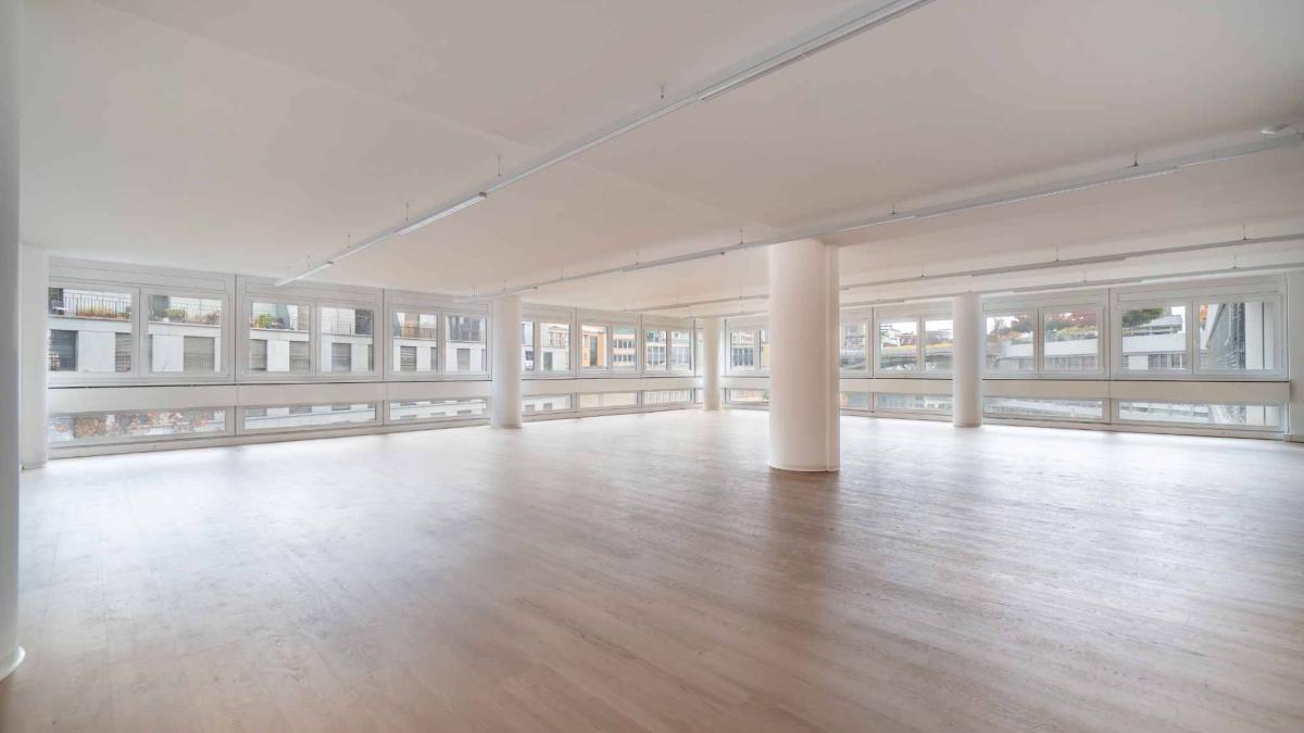 Votre cellule de bureau rénovée au centre-ville de 60  m2