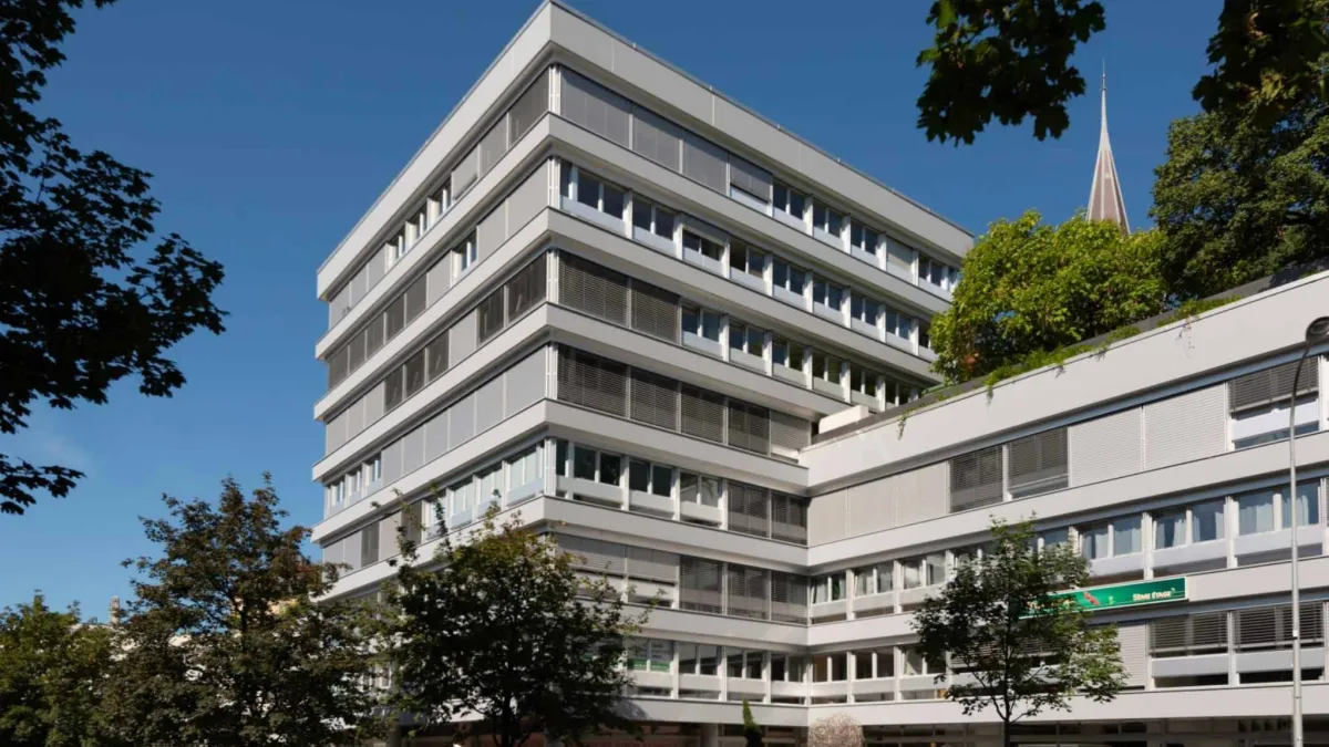 Votre cellule de bureau rénovée au centre-ville de 60  m2