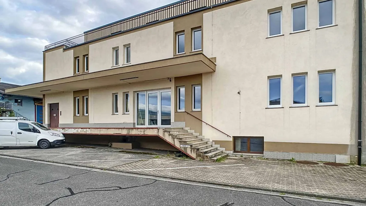 Bureau de 245m2 divisibles