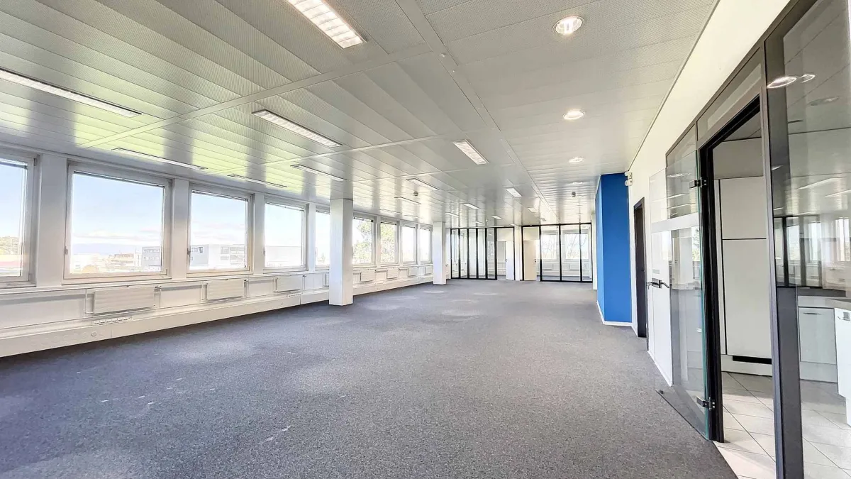 LE GRAND ATRIUM - Belles surfaces administratives de 270 m2 à 820 m2