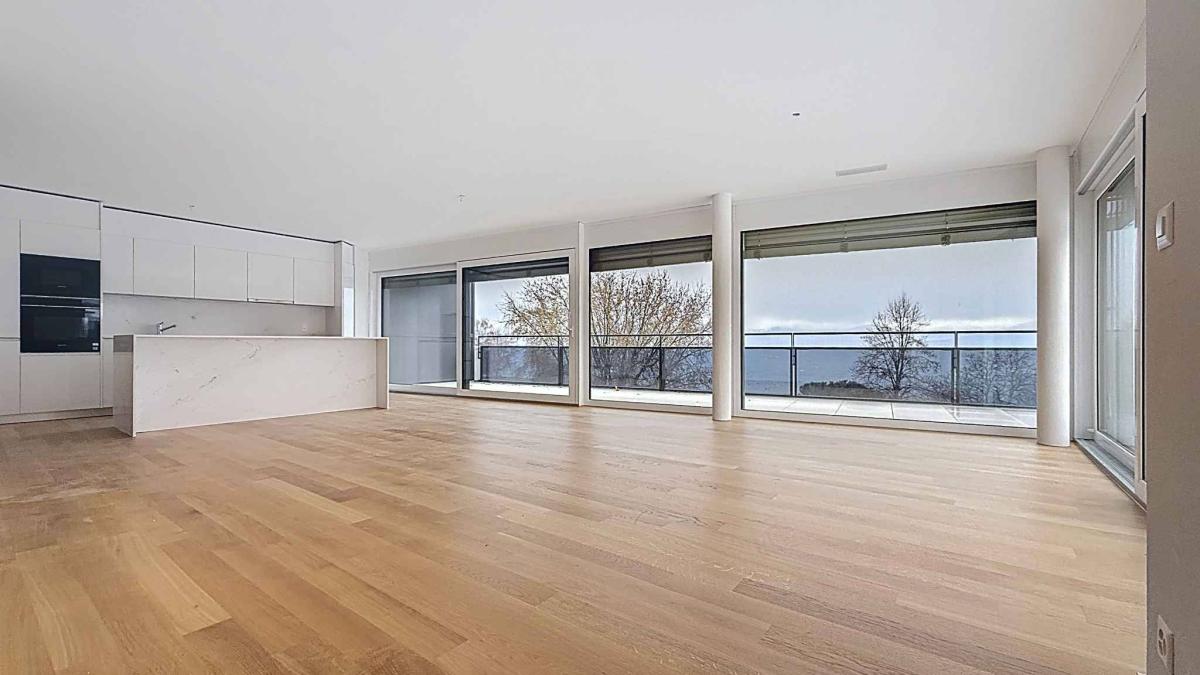 Nouvelle promotion : appartement de 5.5 pièces avec balcon couvert et terrasse