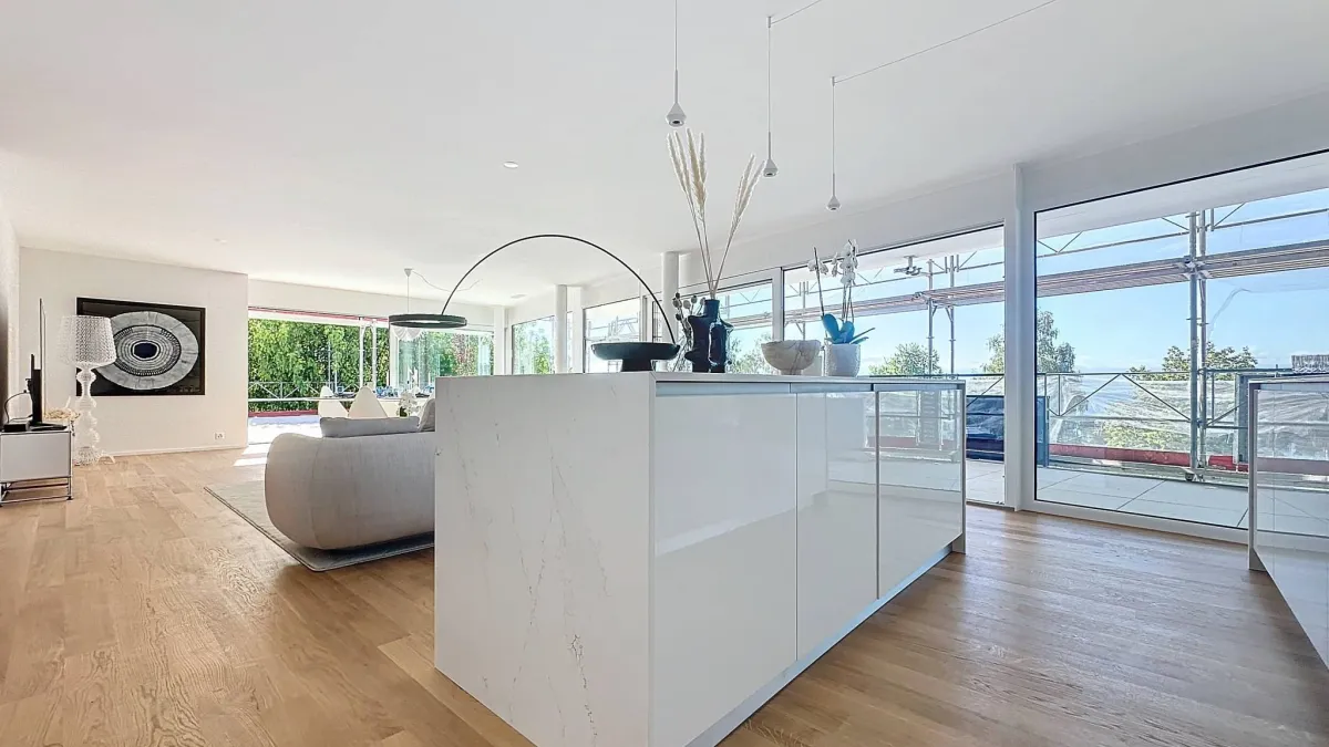 Appartement neuf de 5.5 pièces avec balcon couvert et rooftop terrasse