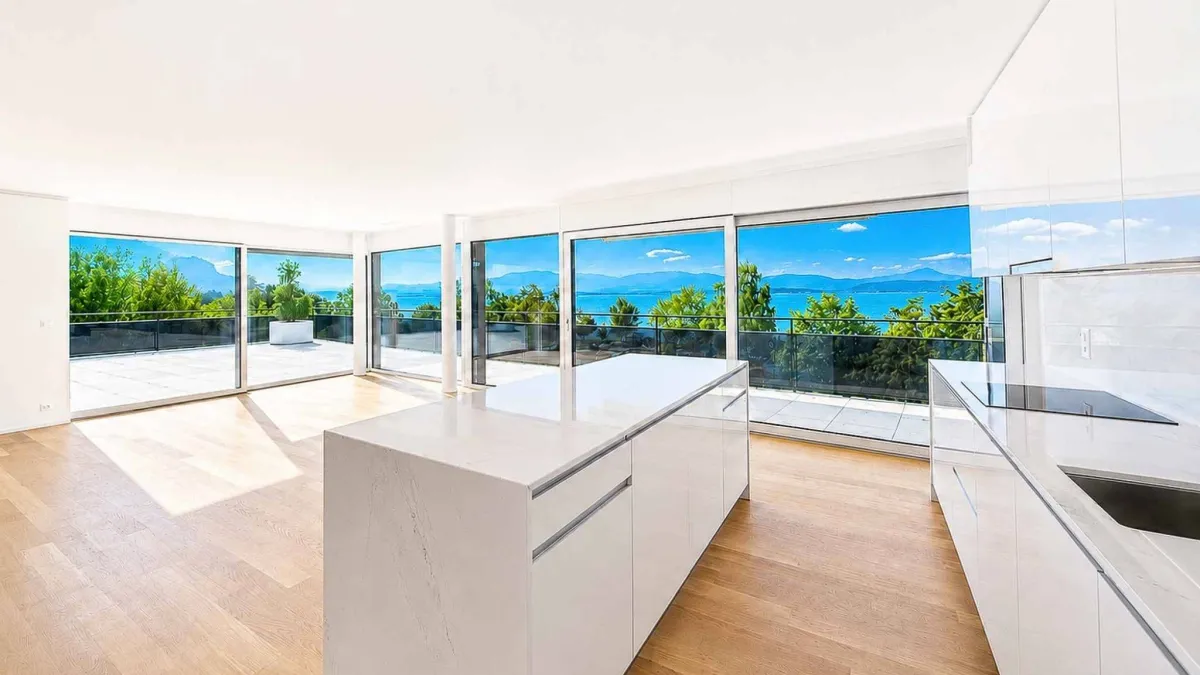 UNIQUE ! Attique neuf de 5.5 pièces bénéficiant d'un rooftop terrasse 