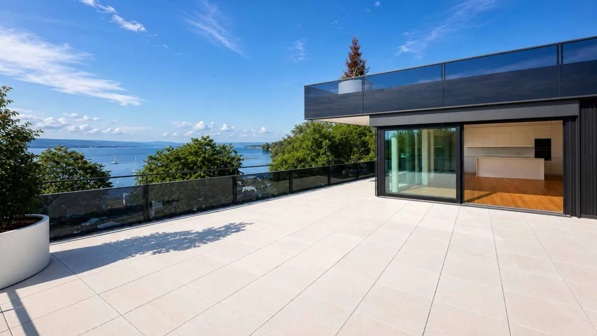 UNIQUE ! Attique neuf de 5.5 pièces bénéficiant d'un rooftop terrasse 