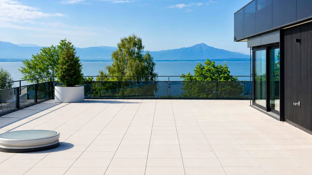 UNIQUE ! Attique neuf de 5.5 pièces bénéficiant d'un rooftop terrasse 