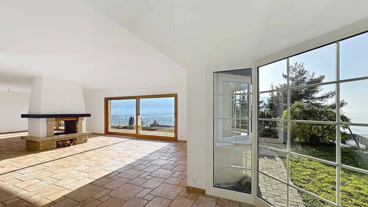 4.5 pièces de 147 m2 avec grande terrasse et jardin privatif