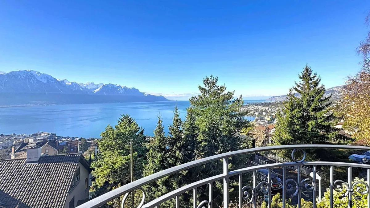 Superbe 2.5 pièces de 72 m2 avec balcons et Très belle vue sur le lac 