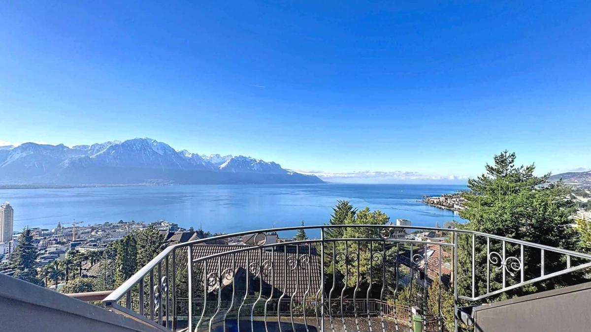 Superbe 2.5 pièces de 72 m2 avec balcons et Très belle vue sur le lac 